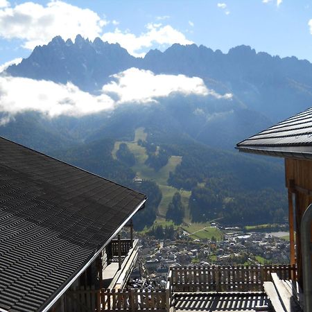 Vila Bauernhof Zwiglhof San Candido Exteriér fotografie