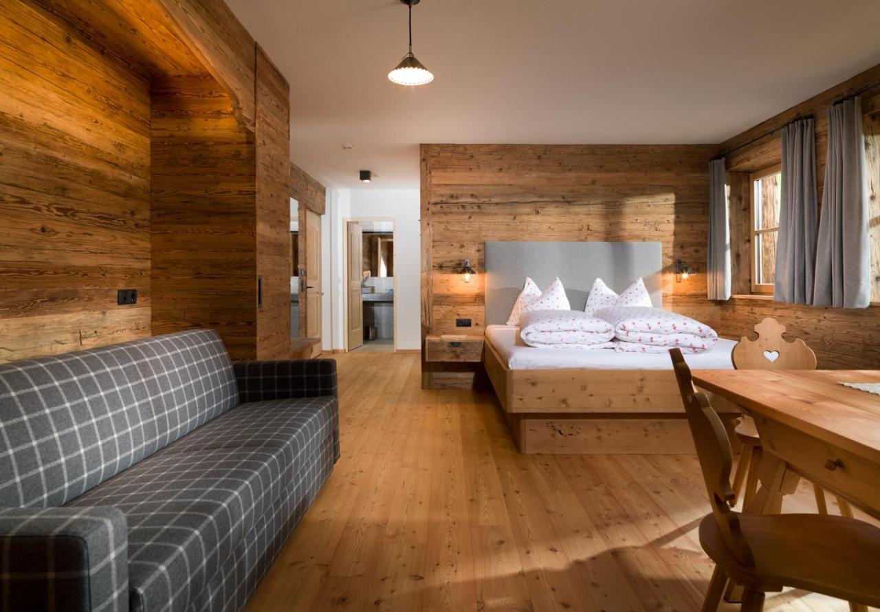 Vila Bauernhof Zwiglhof San Candido Exteriér fotografie